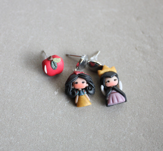 Orecchini asimmetrici Biancaneve – set da 3 in acciaio inox