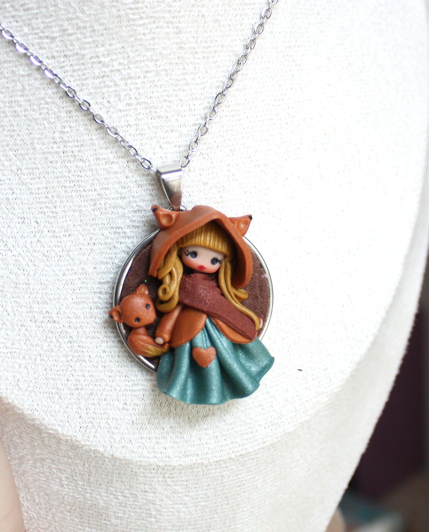 Collana in acciaio inox con petdoll volpina