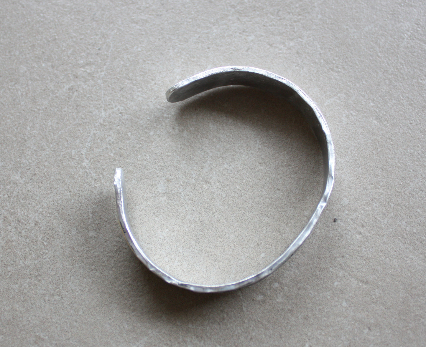 Bracciale Rigido in Alluminio