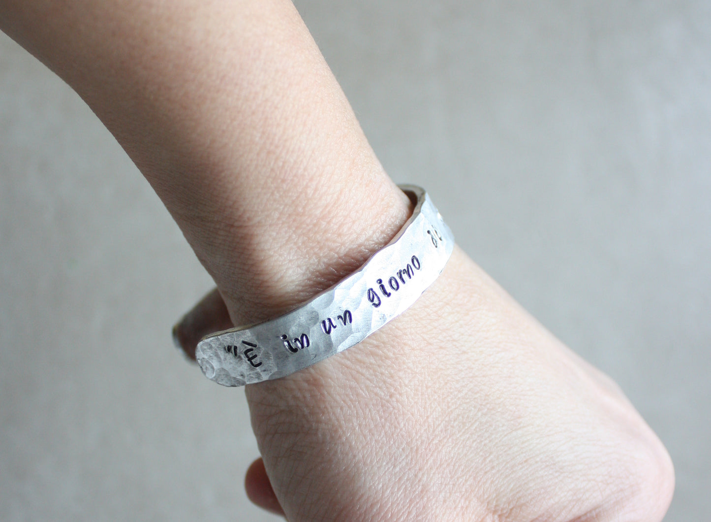 Bracciale Rigido in Alluminio