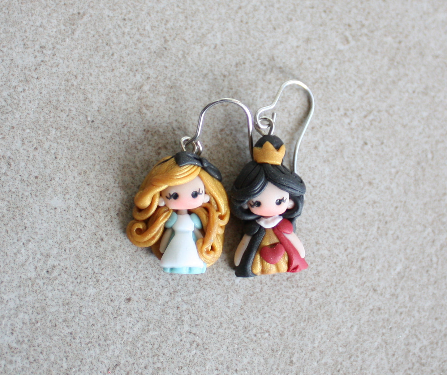 orecchini Alice e Regina di Cuori