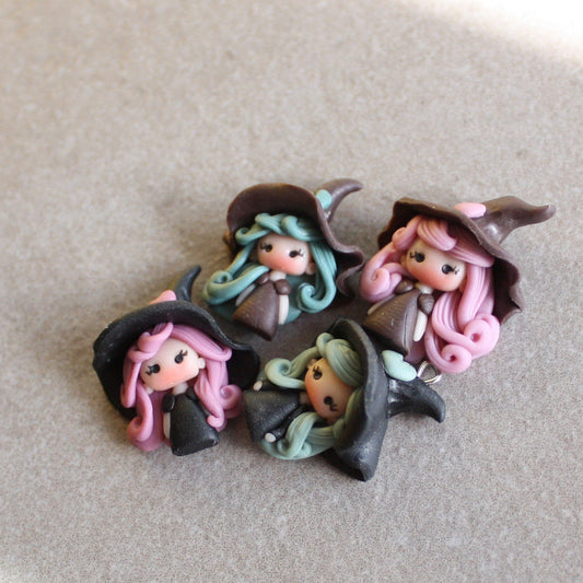 ciondolo streghetta 2 cm