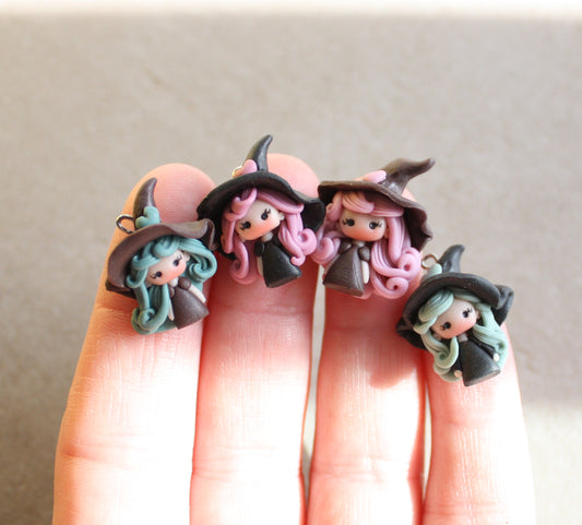 ciondolo streghetta 2 cm