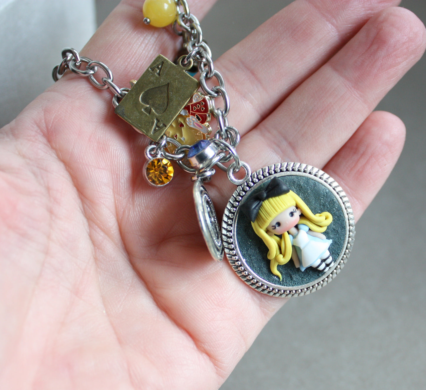 collana multicharms Alice