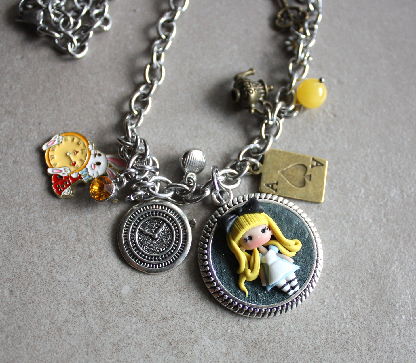 collana multicharms Alice