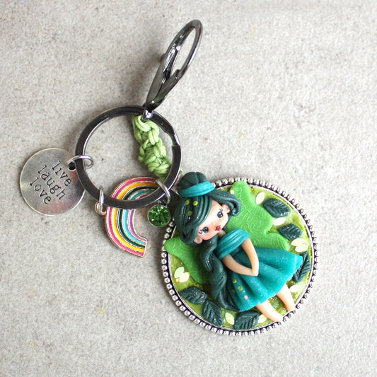 Bag charm con fatina verde – personalizzabile con iniziale
