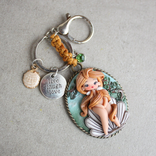 Bag charm con Venere kawaii – personalizzabile con iniziale II
