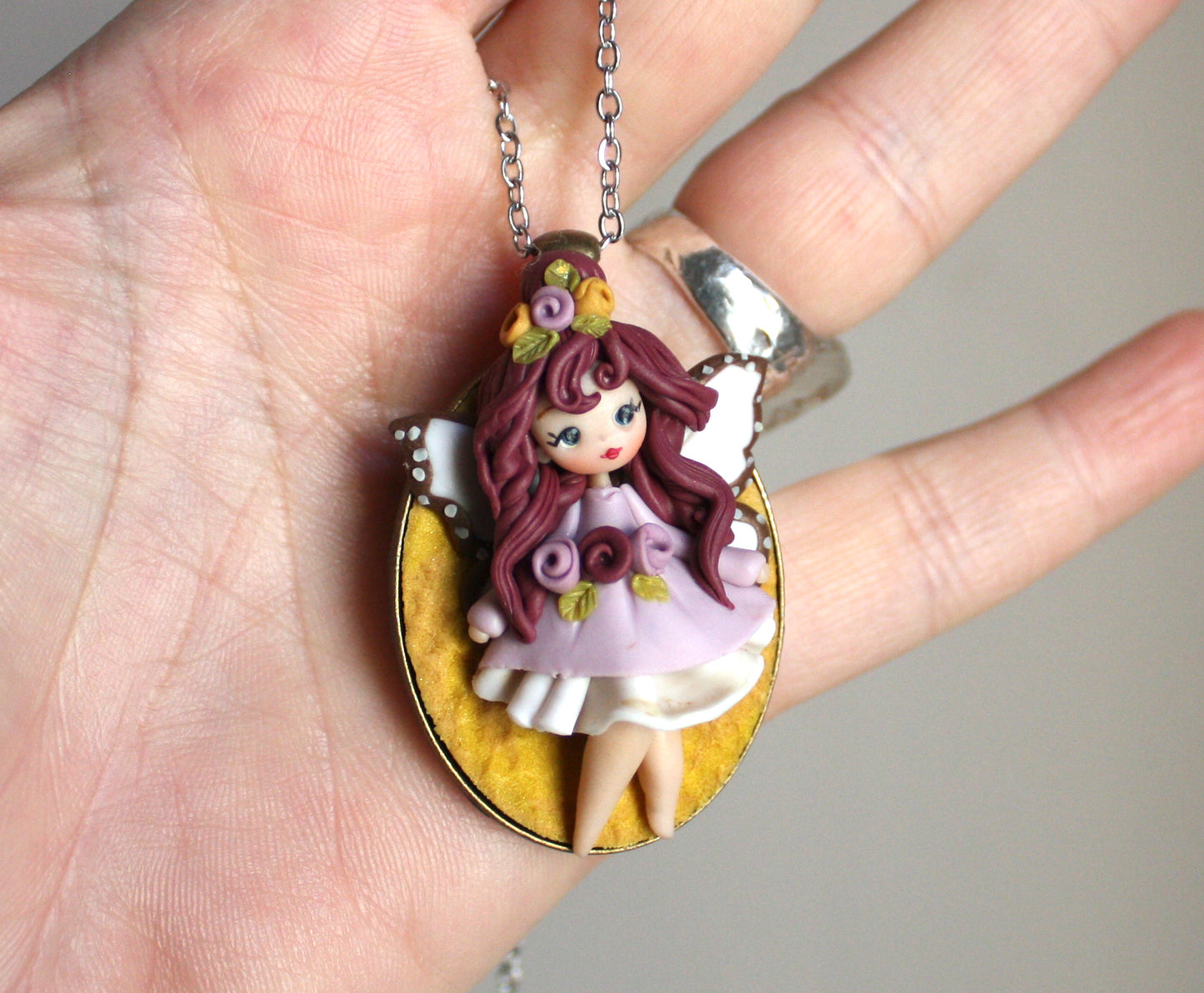 Collana Fatina in Fimo – Catena in Acciaio Inox – Art Doll da Collezione ZingaraCreativa