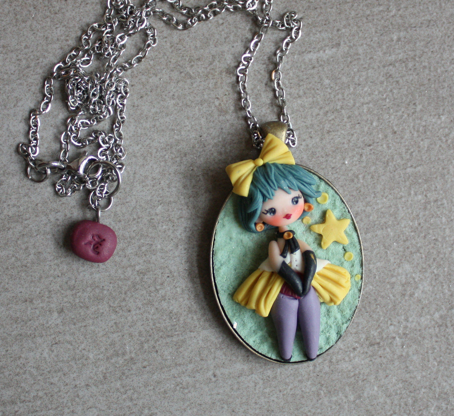 Collana in acciaio inox con piccola Magica Emy in fimo – ispirata ai cartoons anni ’80