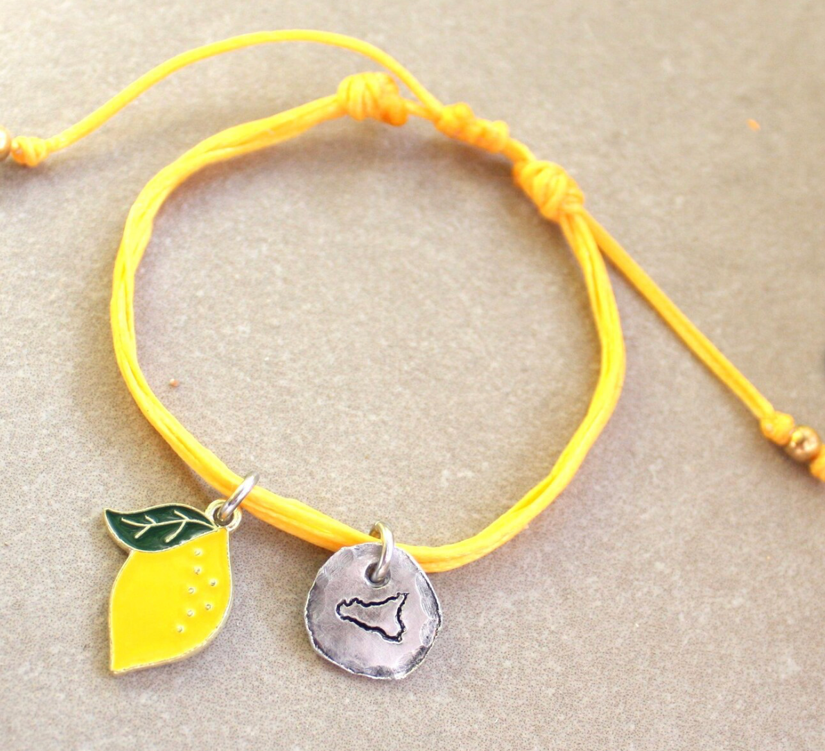 Sicilian Macramé Bracelet with Hand-Engraved Sicily Charm – 100% Handmade