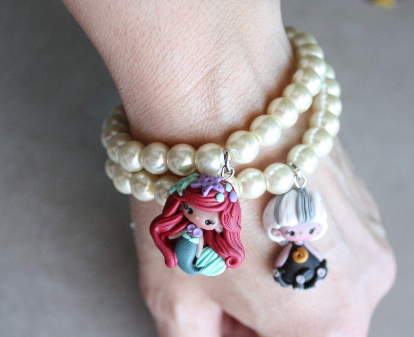 Elastic Bracelet with Beads and Polymer Clay Charm