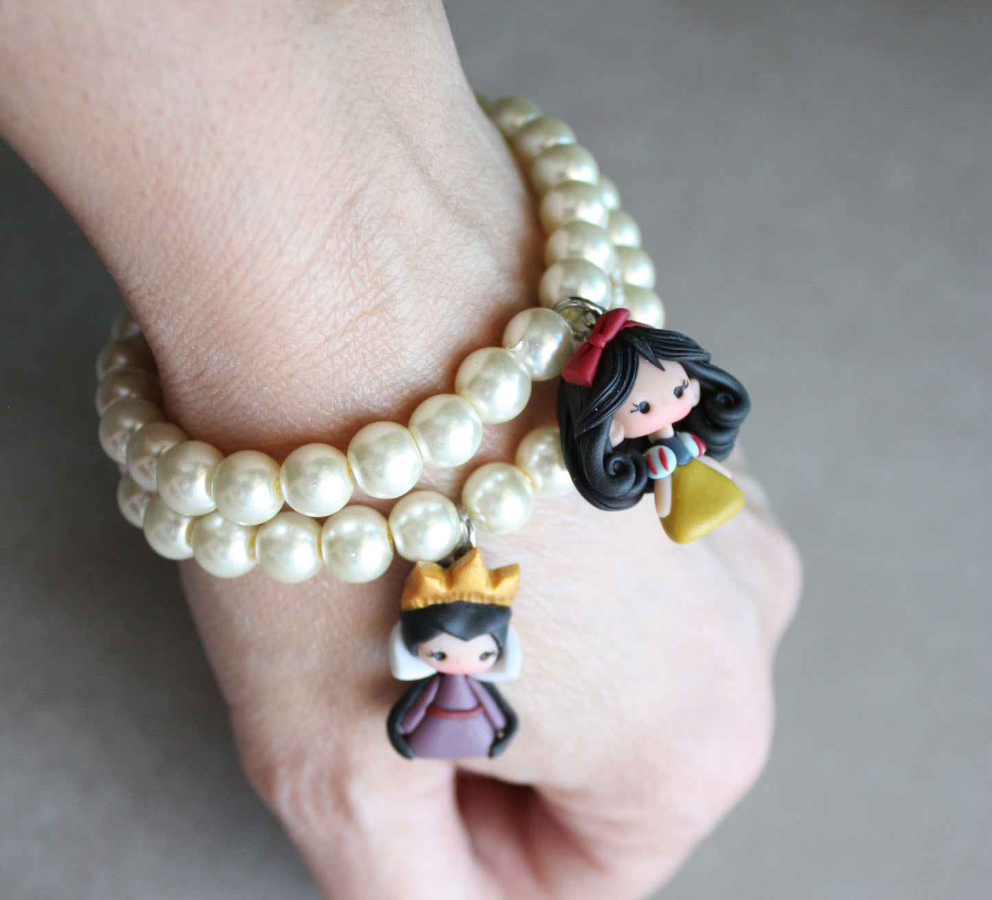 Elastic Bracelet with Beads and Polymer Clay Charm
