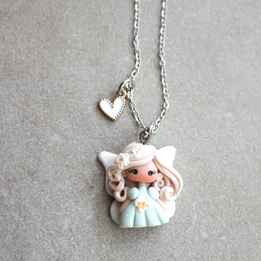 collana con piccola fatina fimo