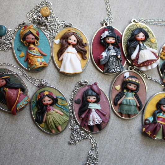 dolls in the world-su ordinazione