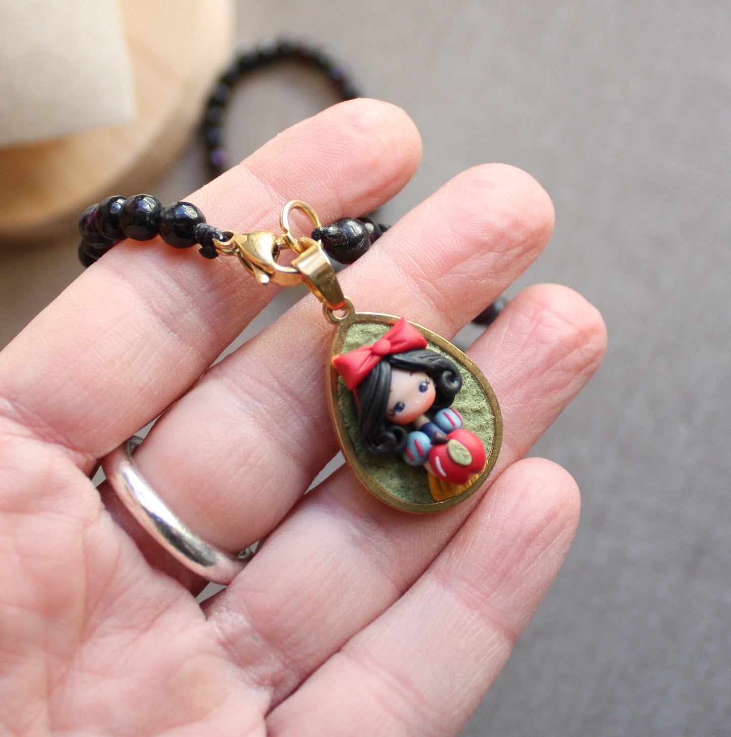 Gemstone necklace with Snow White cameo