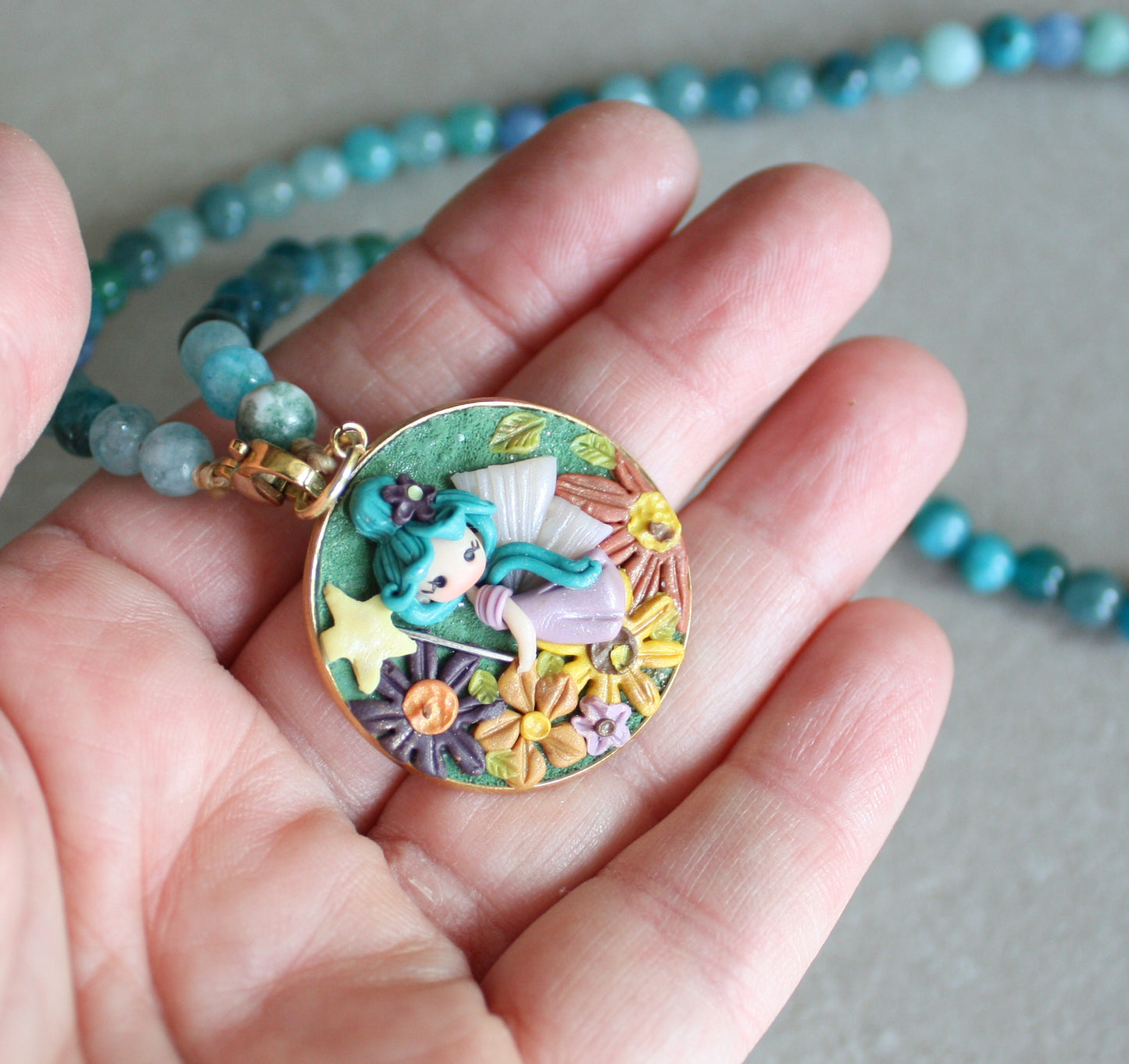 collana pietre dure con fatina