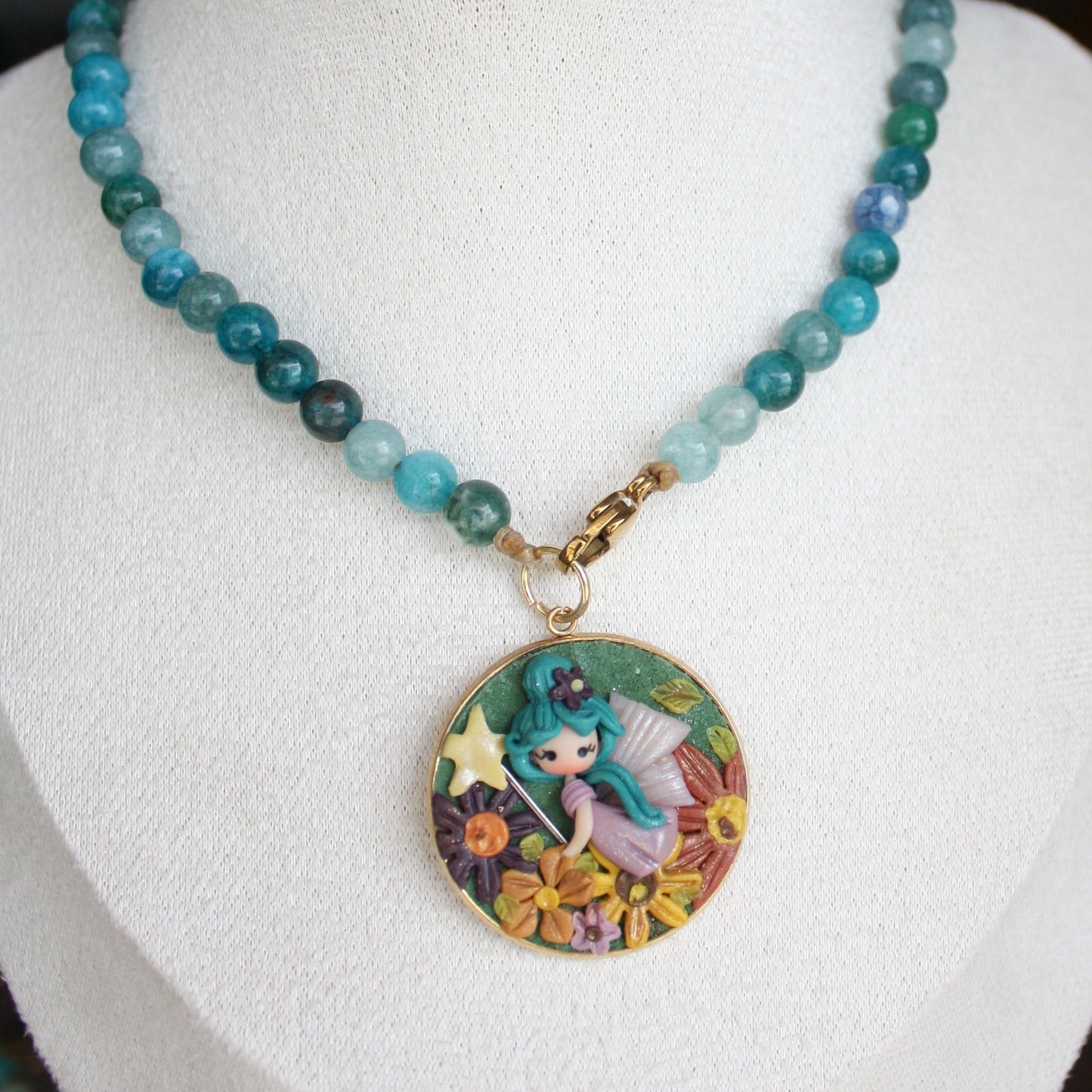collana pietre dure con fatina