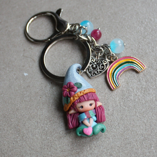 Portachiavi con gnoma in fimo e charms II
