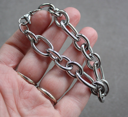 Stainless steel bracelet