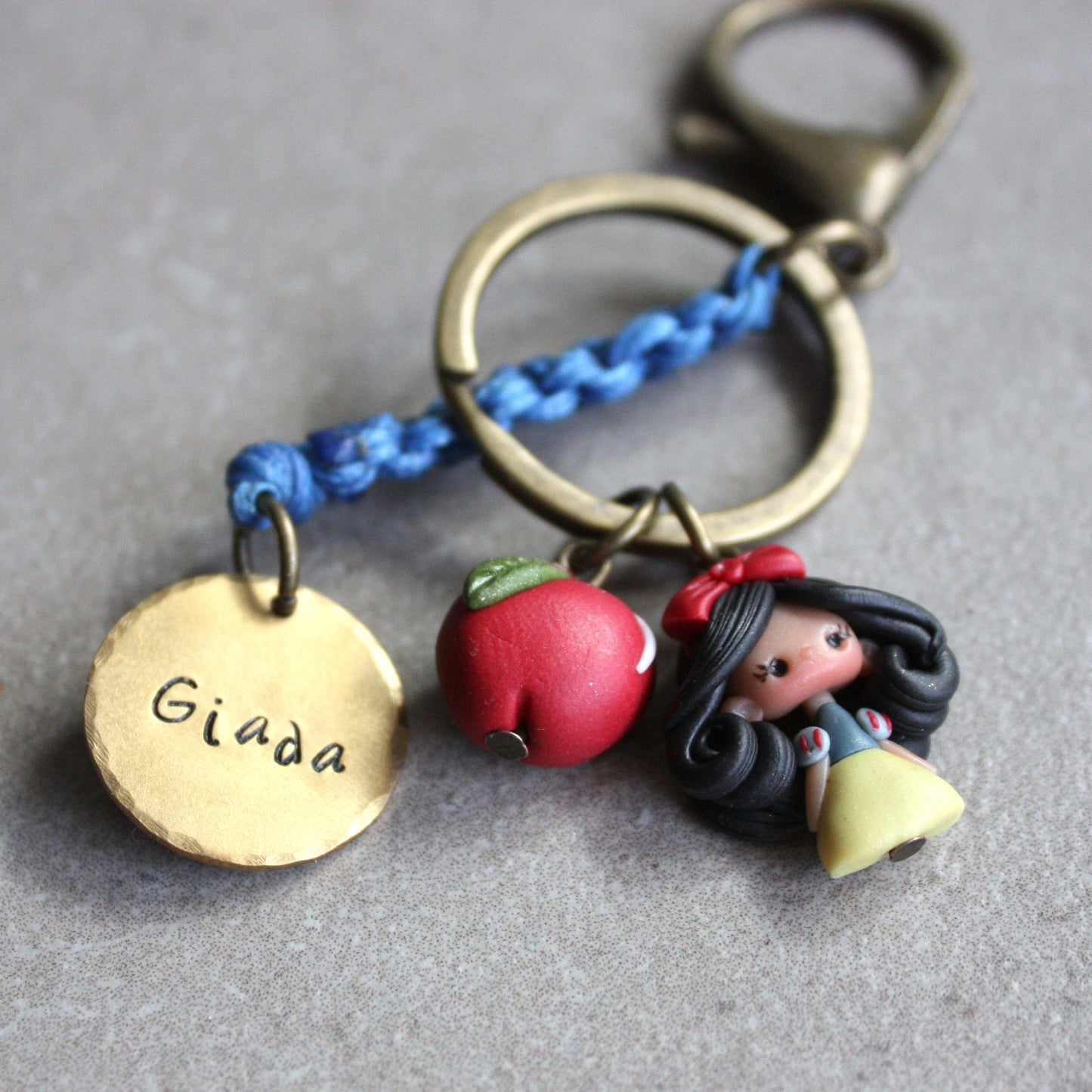 Snow White keychain with name