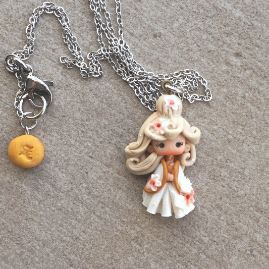 Collana con Geisha in fimo e catena in acciaio inox