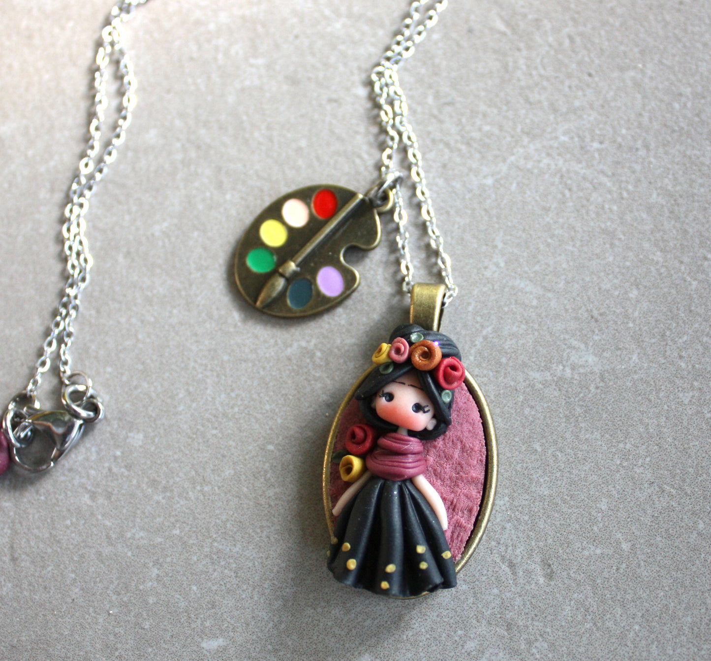 Collana in acciaio inox con cammeo Frida Kahlo