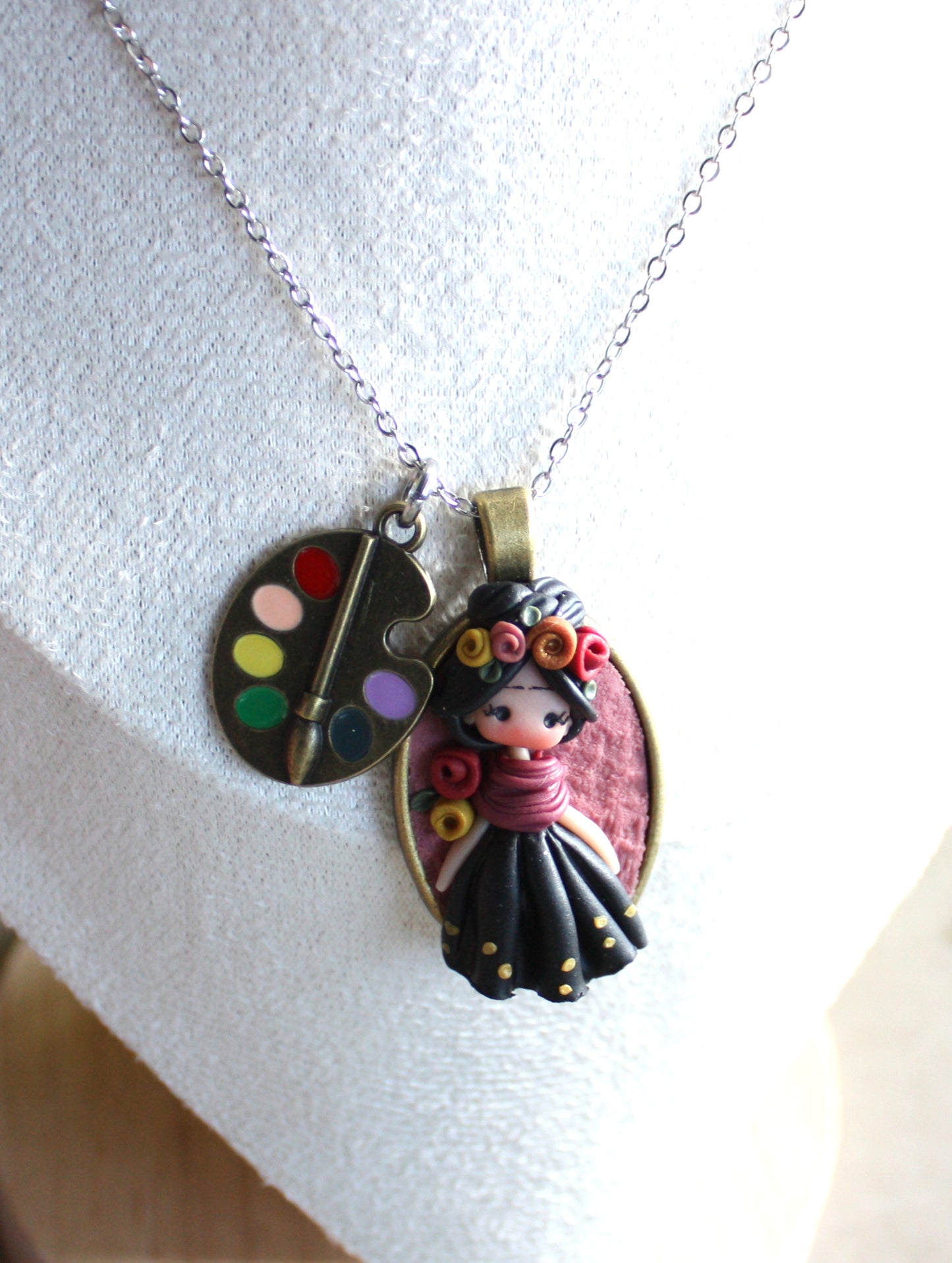 Collana in acciaio inox con cammeo Frida Kahlo