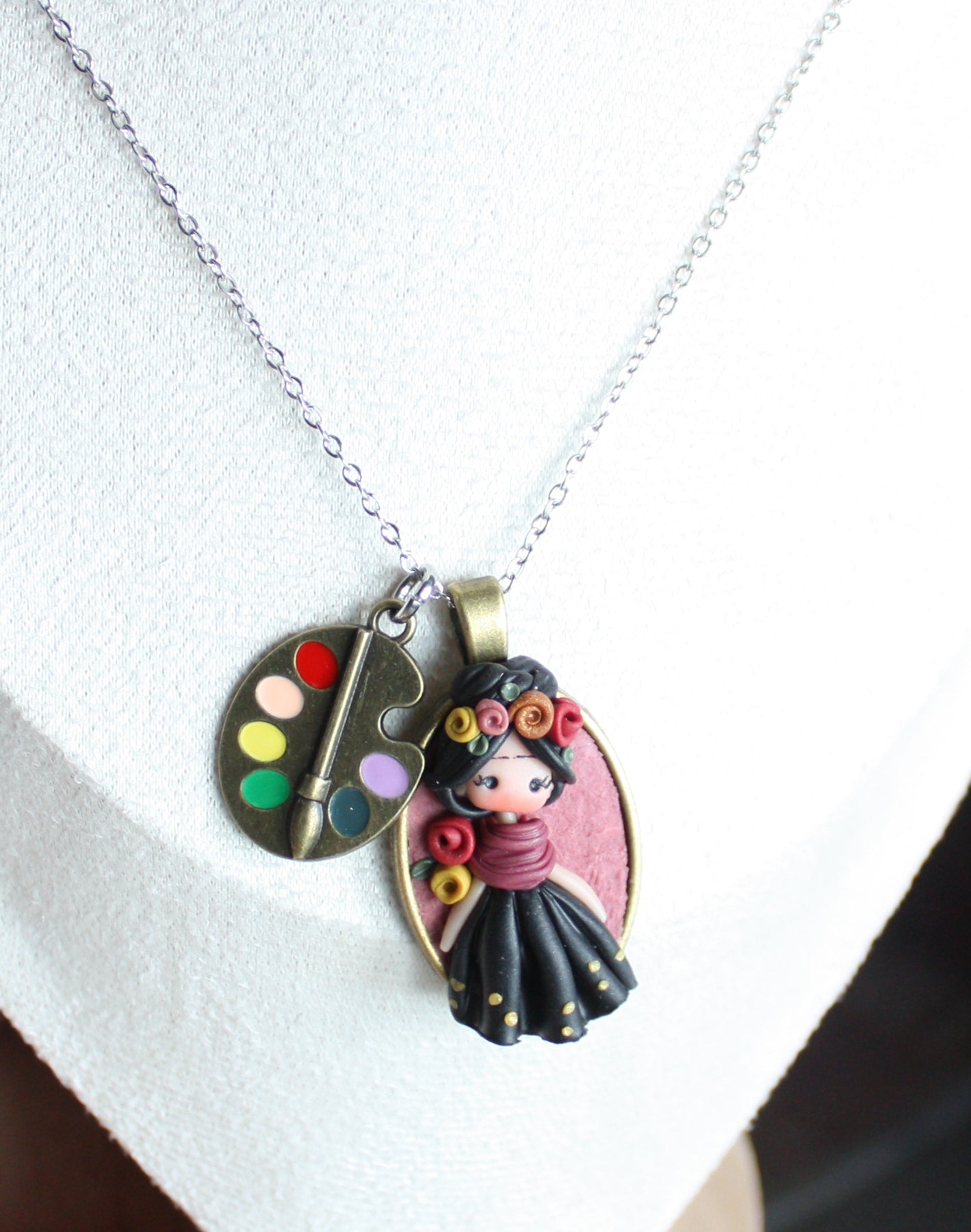 Collana in acciaio inox con cammeo Frida Kahlo