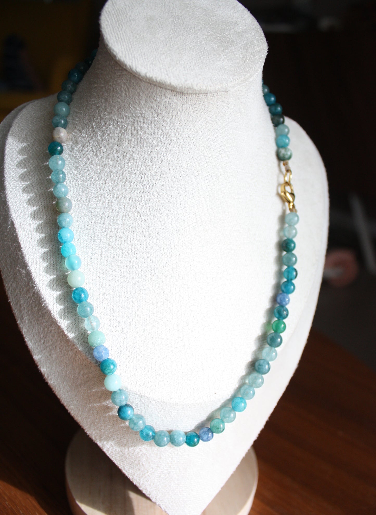 collana pietre dure azzurra