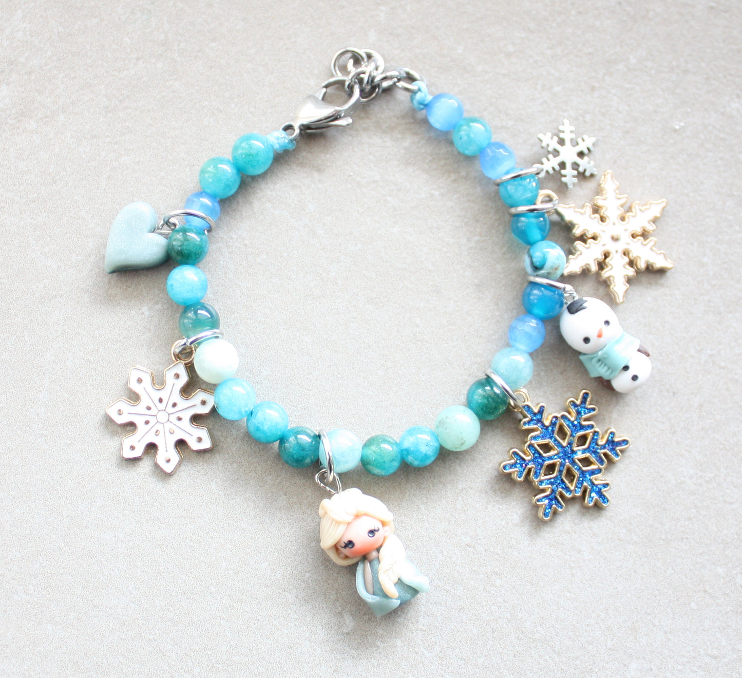 Bracciale Frozen con pietre dure azzurre-  Elsa e Olaf in fimo