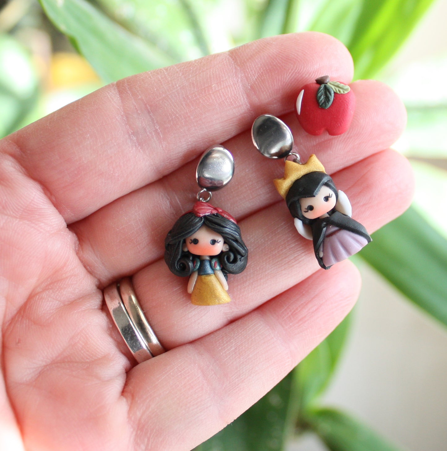 Orecchini asimmetrici Biancaneve – set da 3 in acciaio inox