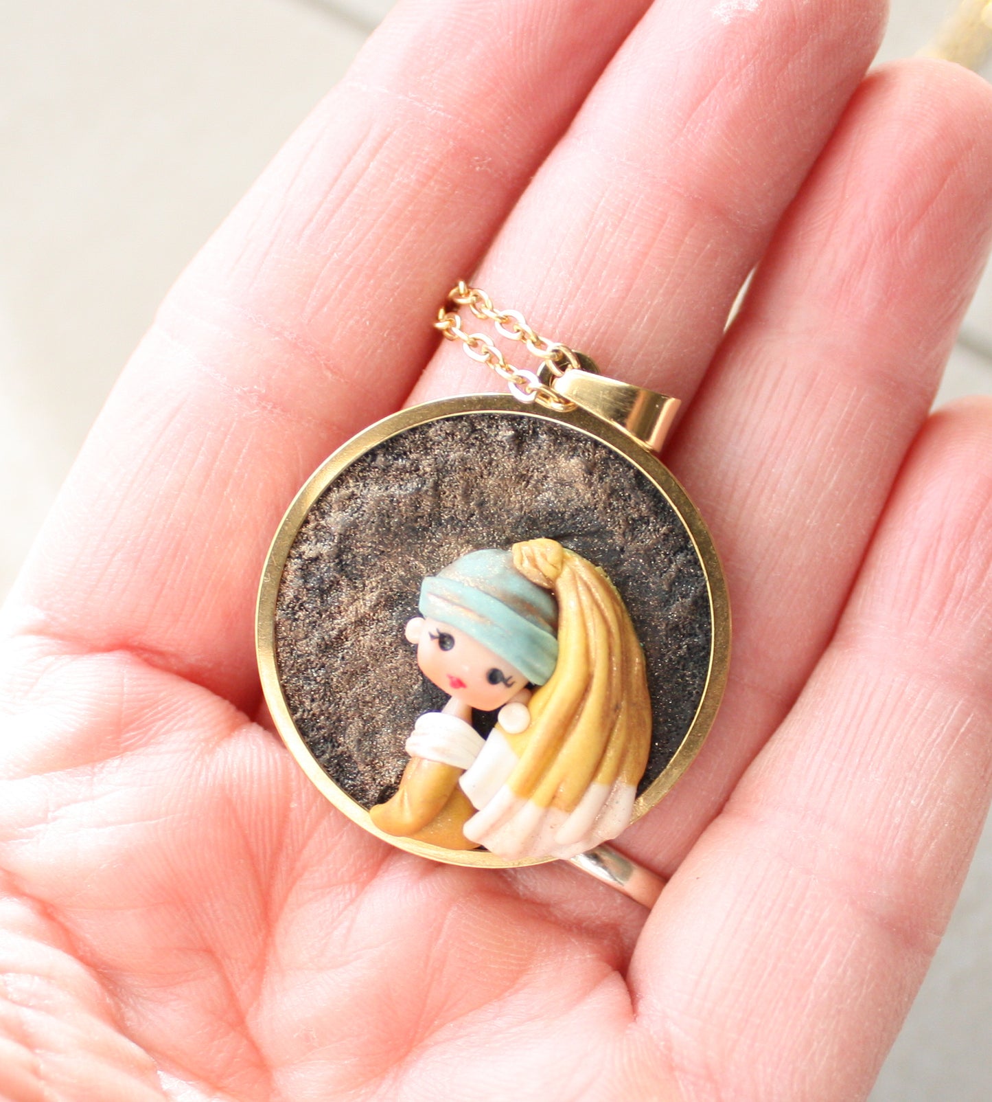 Collana Dama con l’orecchino di perla