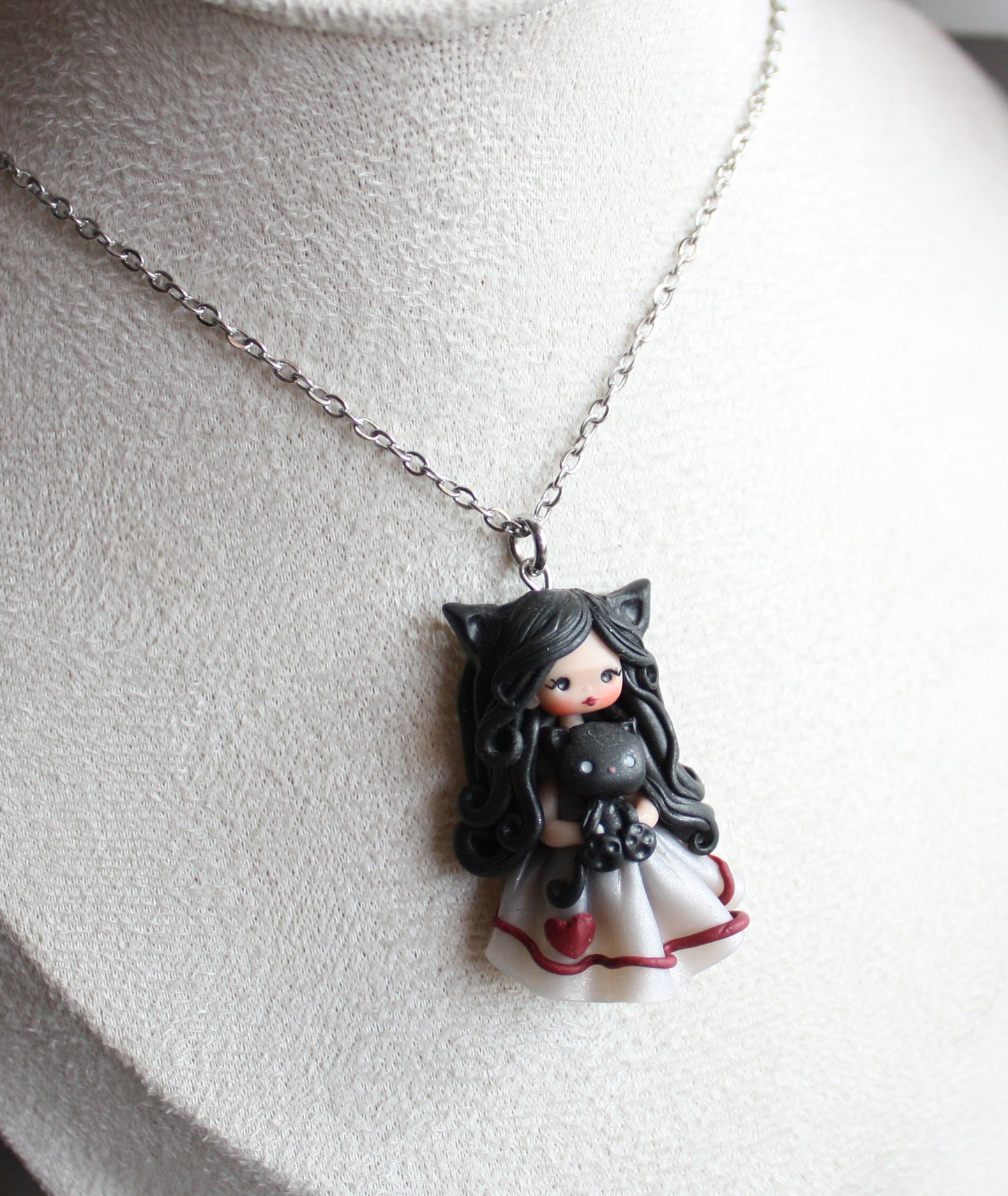 Collana in acciaio inox con cat doll in fimo