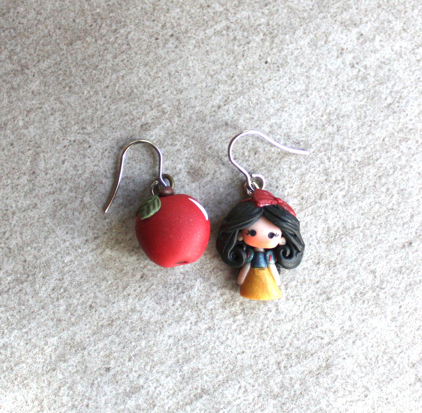 Snow White and apple stainless steel earrings 🍎✨