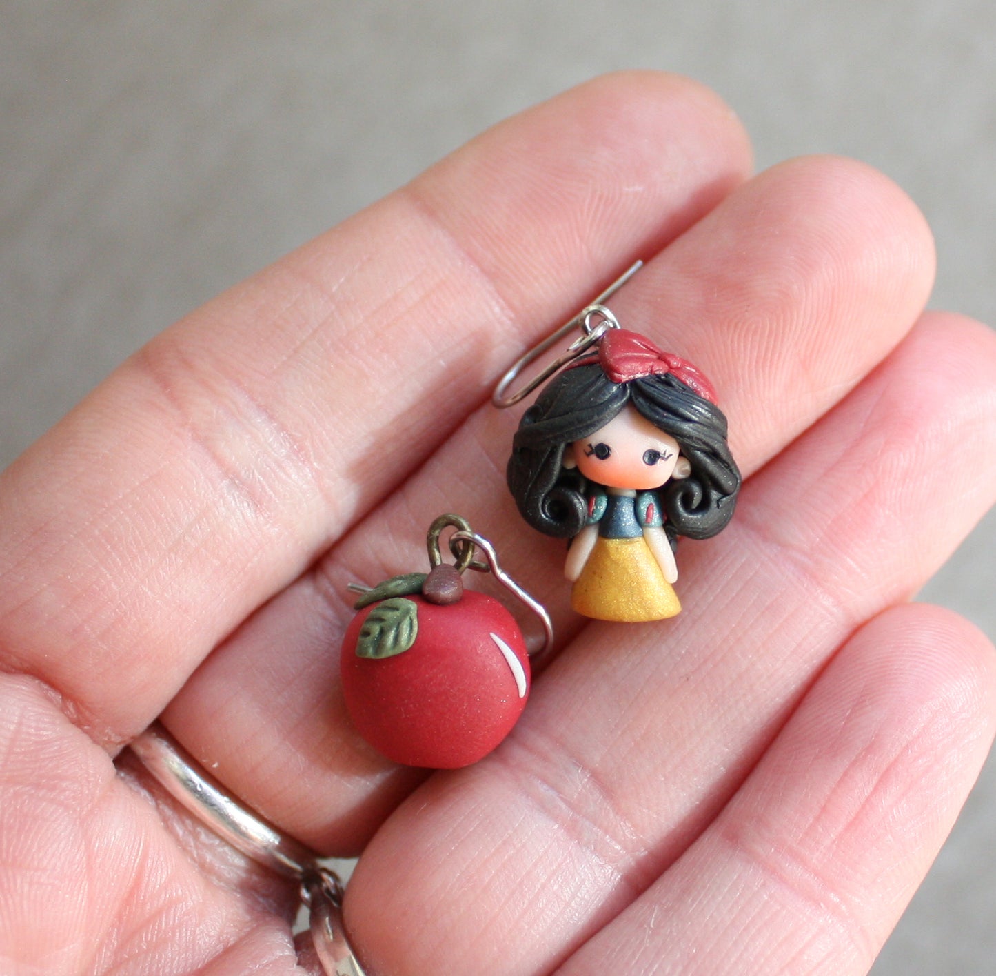 Snow White and apple stainless steel earrings 🍎✨