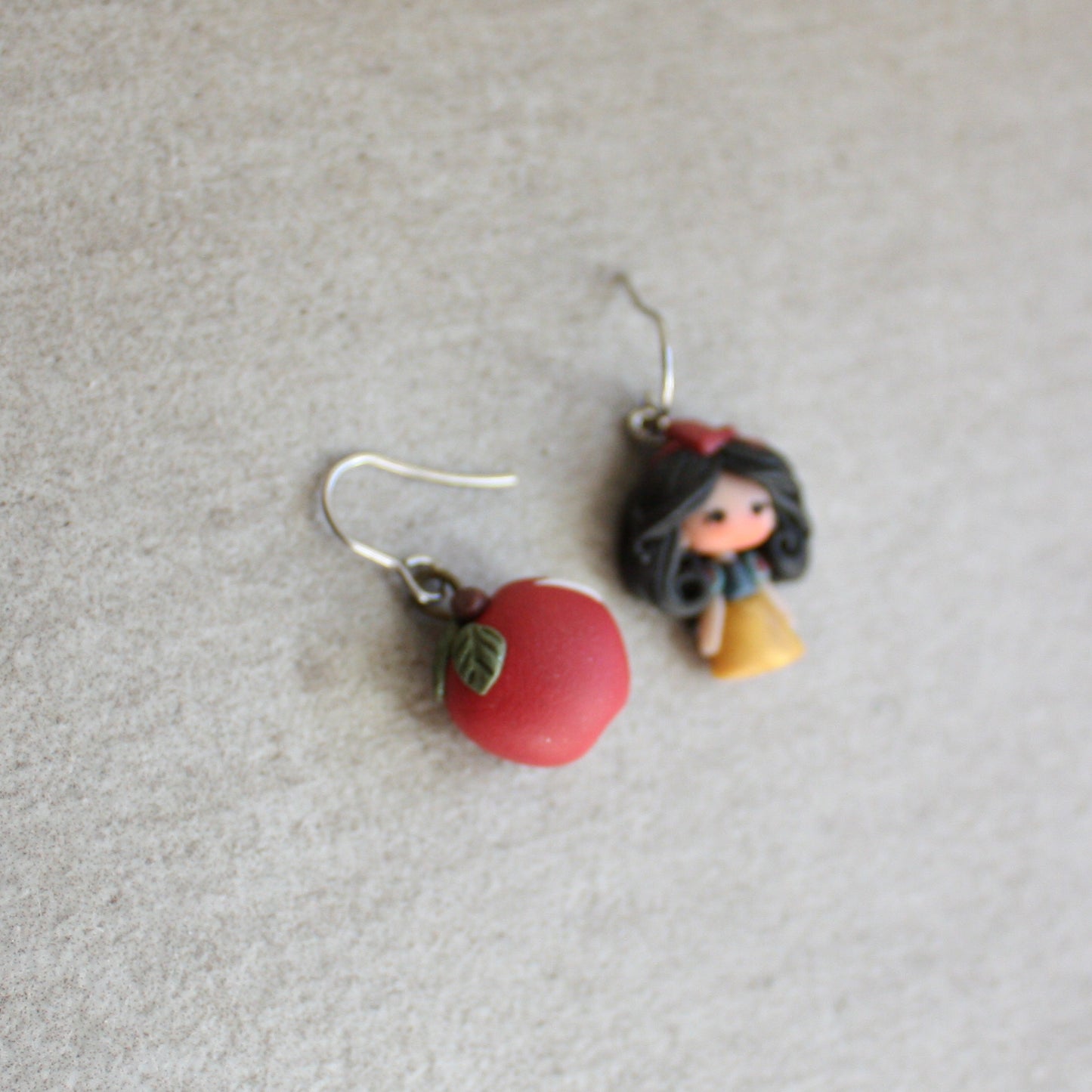 Snow White and apple stainless steel earrings 🍎✨
