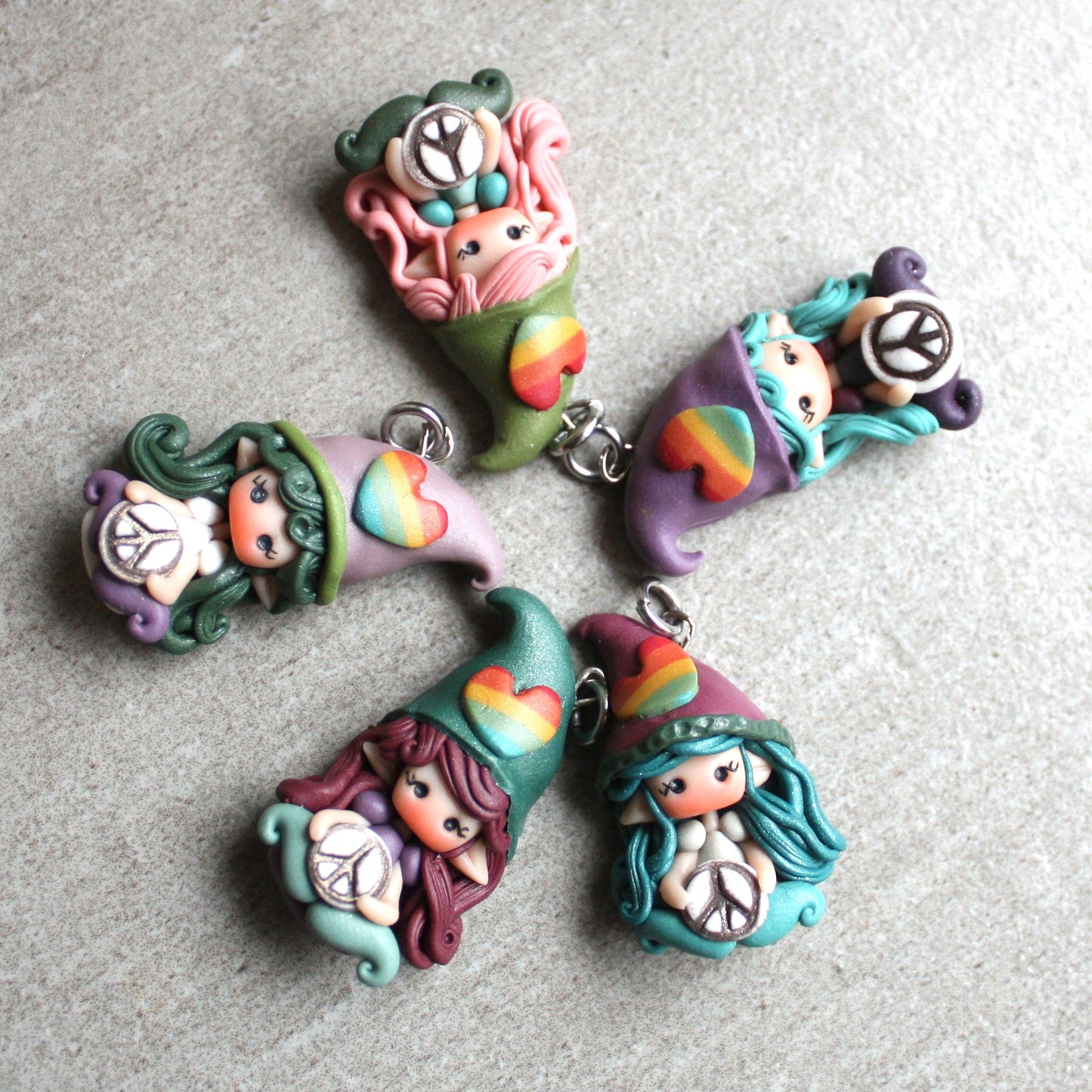 ciondolo gnoma della pace