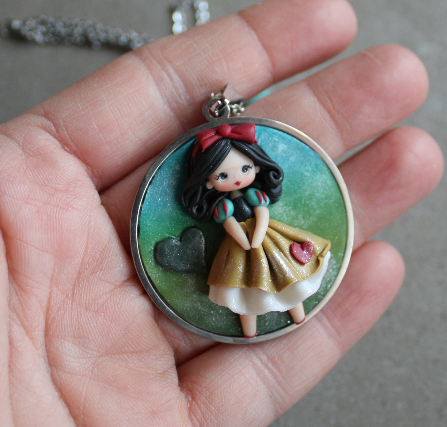 Snowwhite Necklace