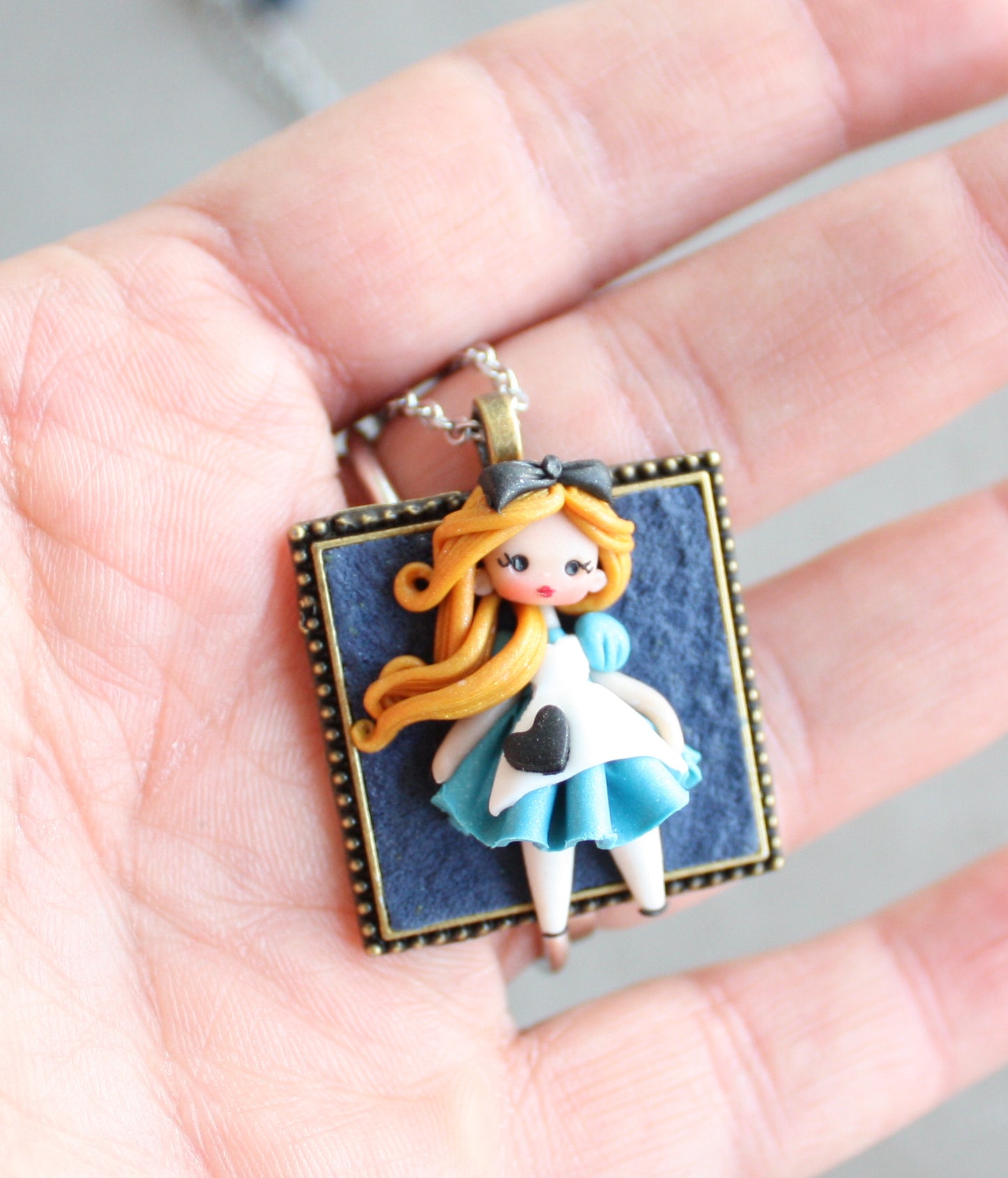 Alice necklace