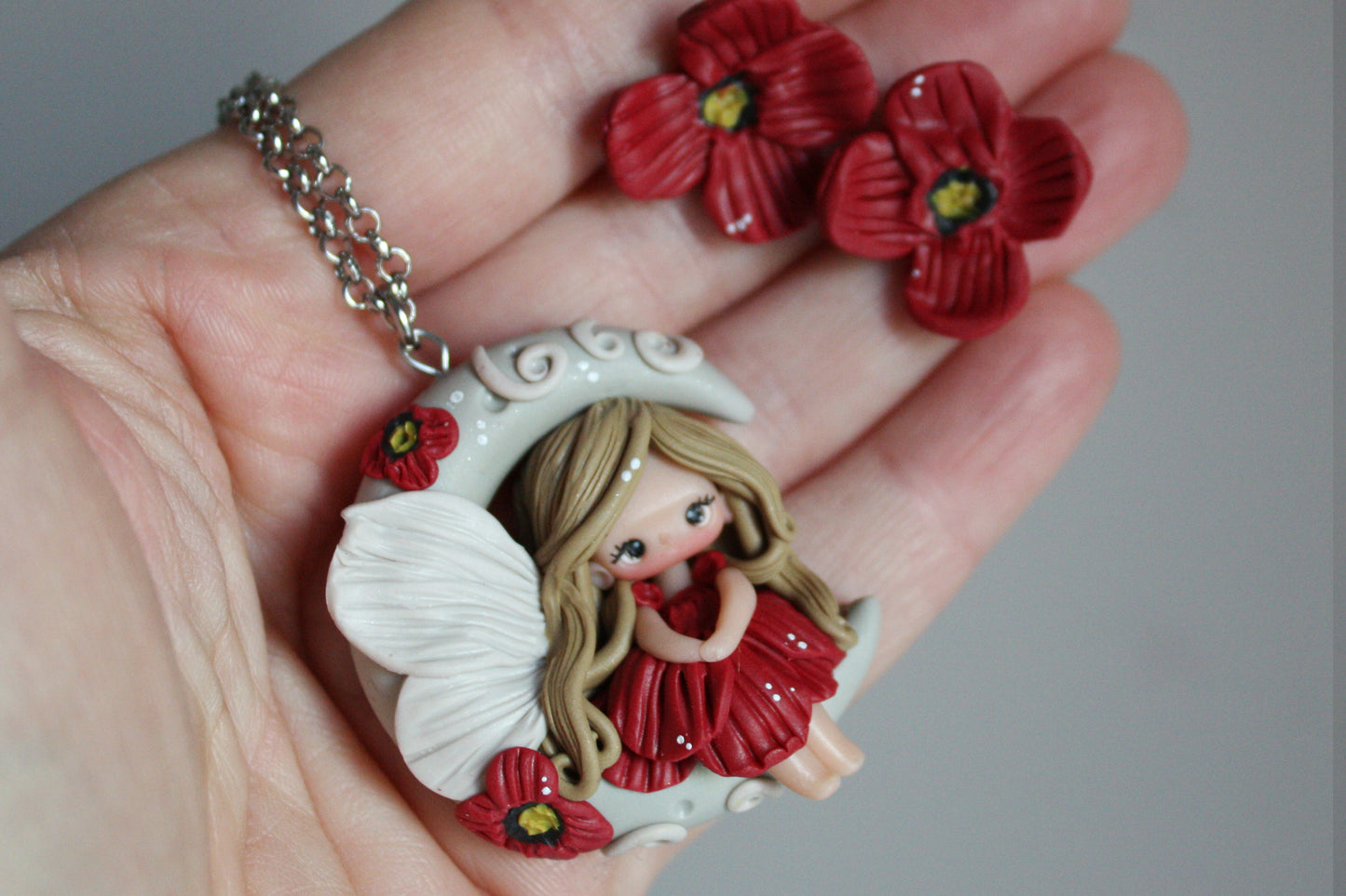 poppy fairy- bambolina in fimo- set collana piu orecchini