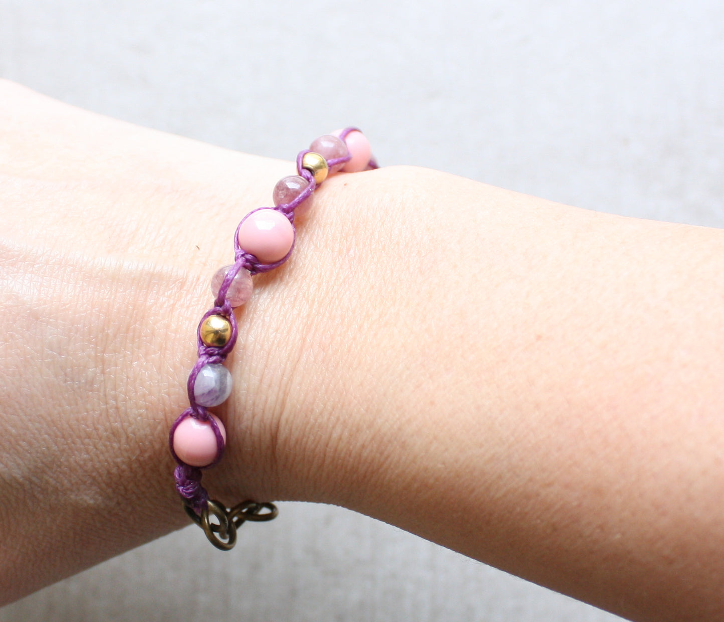 Adjustable gemstone bracelet