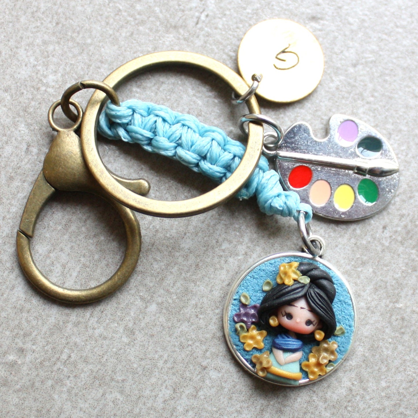 Frida keychain with letter II