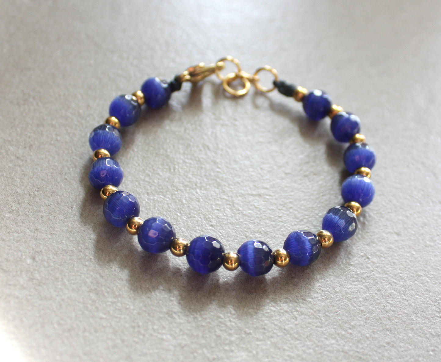 Adjustable gemstone bracelet