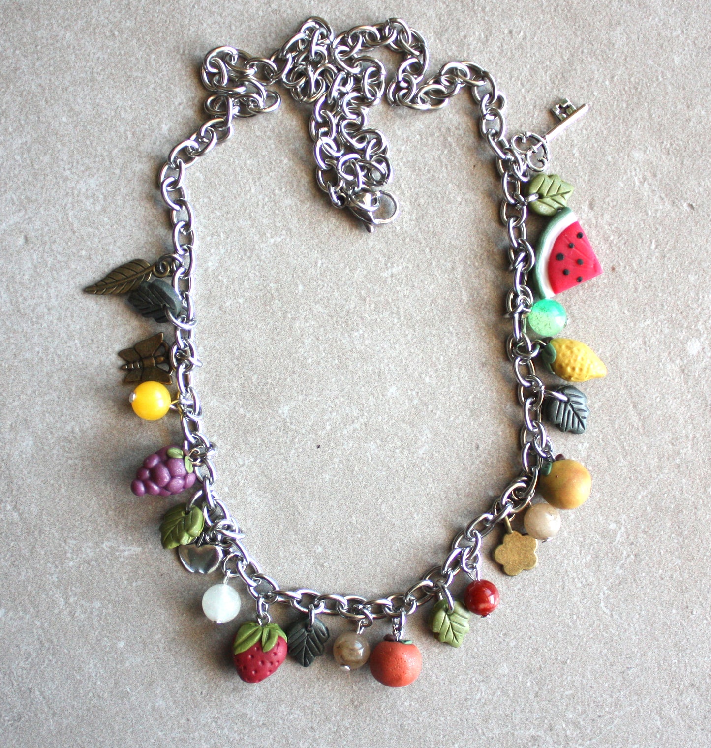 collana frutta