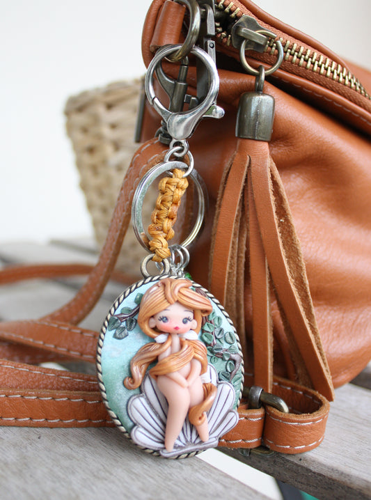 Bag charm con Venere kawaii – personalizzabile con iniziale II