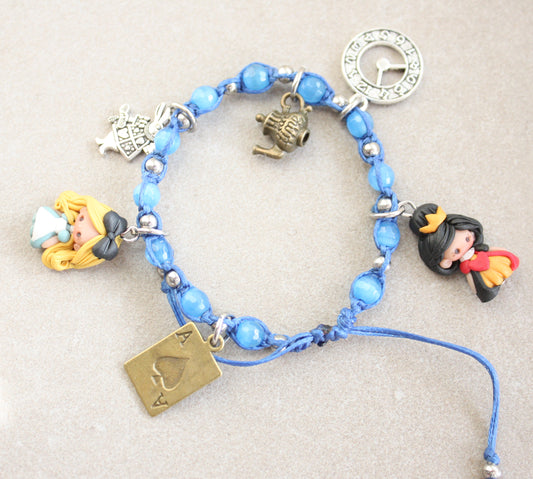 Adjustable macramé bracelet Alice in Wonderland