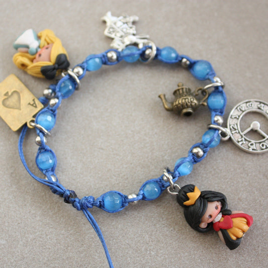 Adjustable macramé bracelet Alice in Wonderland