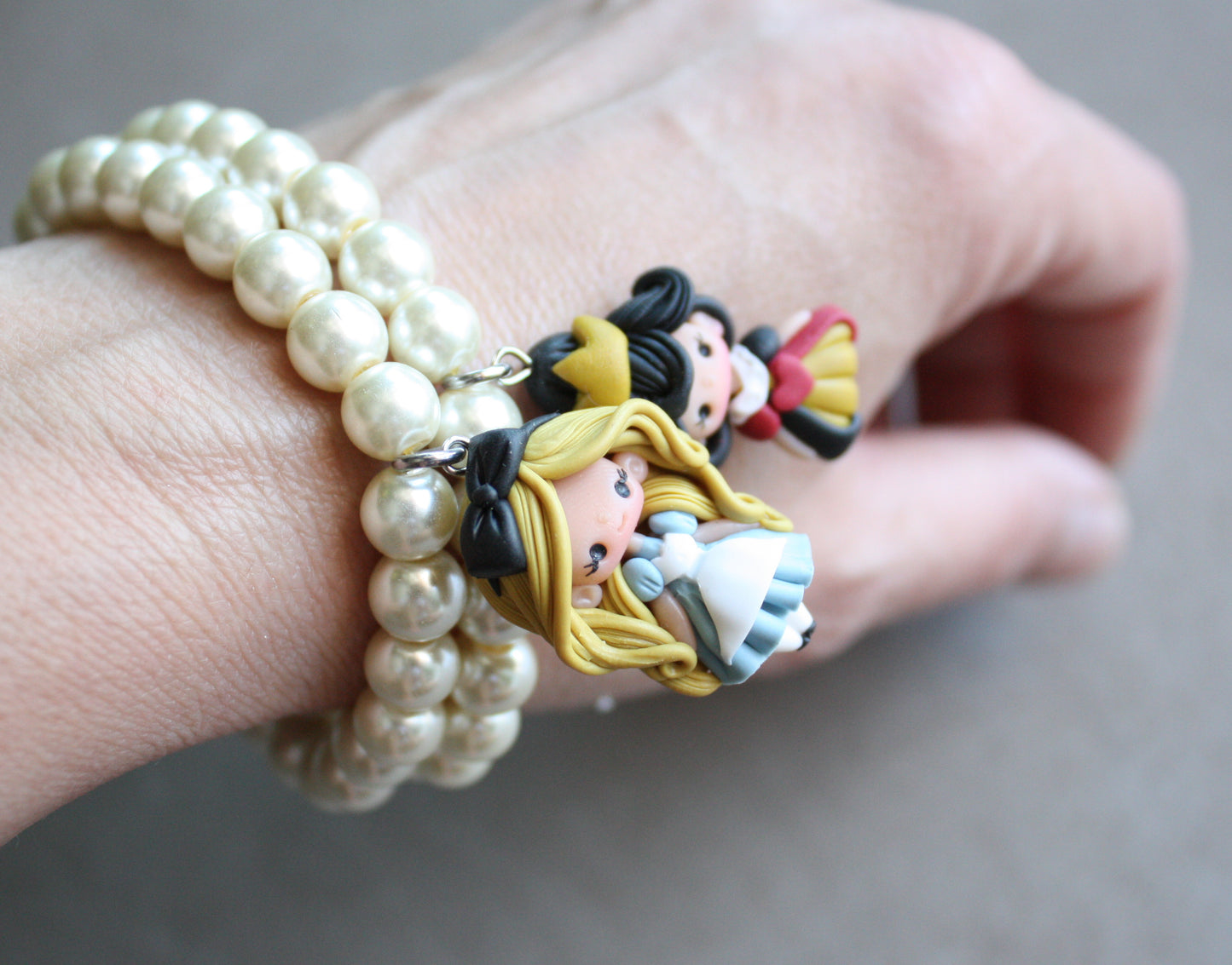 Elastic Bracelet with Beads and Polymer Clay Charm