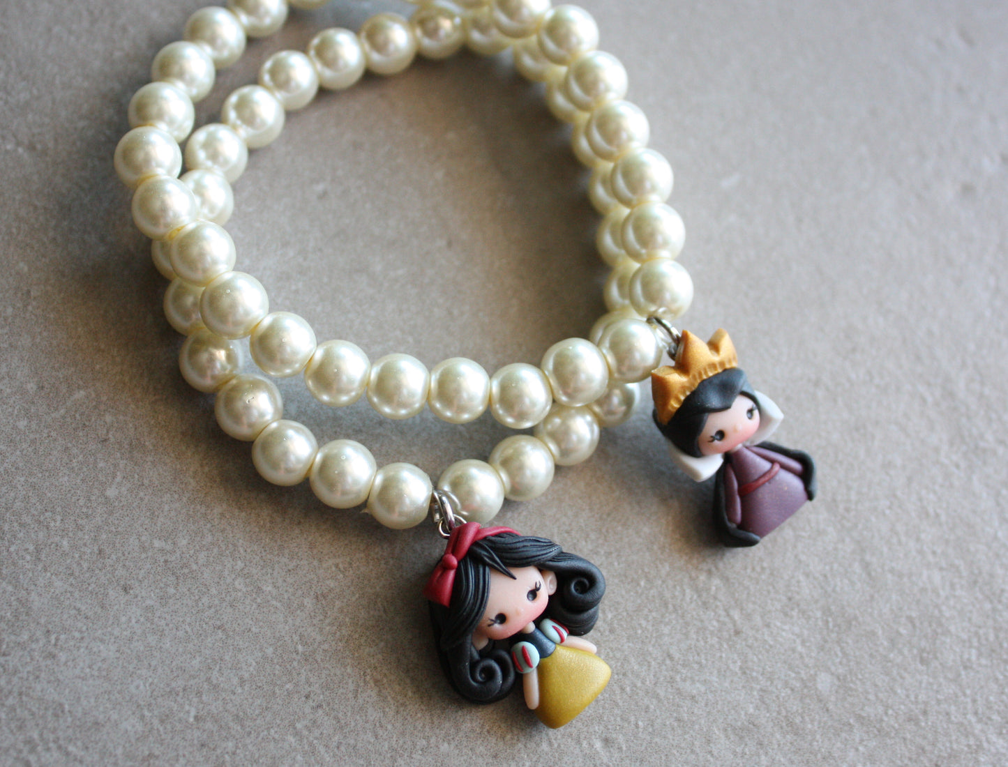 Elastic Bracelet with Beads and Polymer Clay Charm