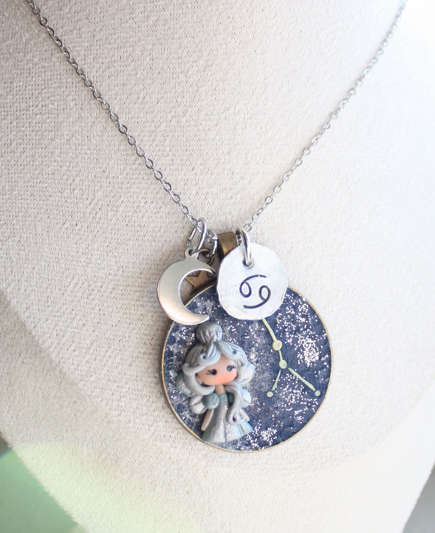 Collana Zodiacale Cancro – Fatina Costellazione e Simbolo Inciso